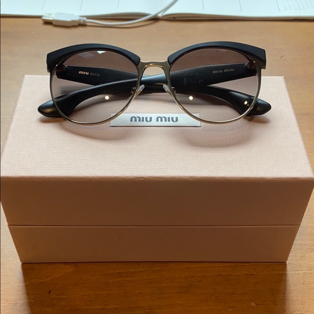 MIU MIU sunglasses